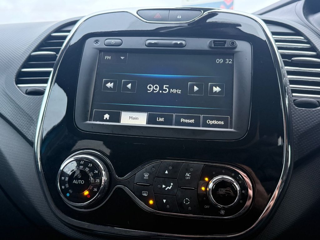 Used Renault Captur 2015 for sale - 77764661: Photo 32