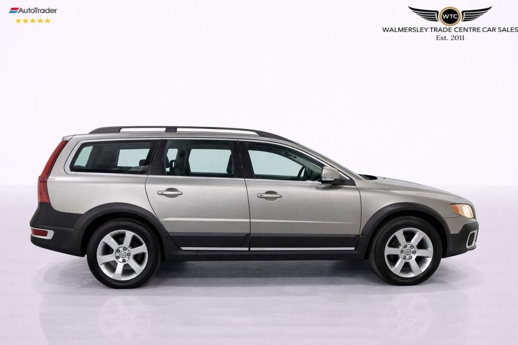 Used Volvo XC70 2010 for sale - 77990680: Photo 12