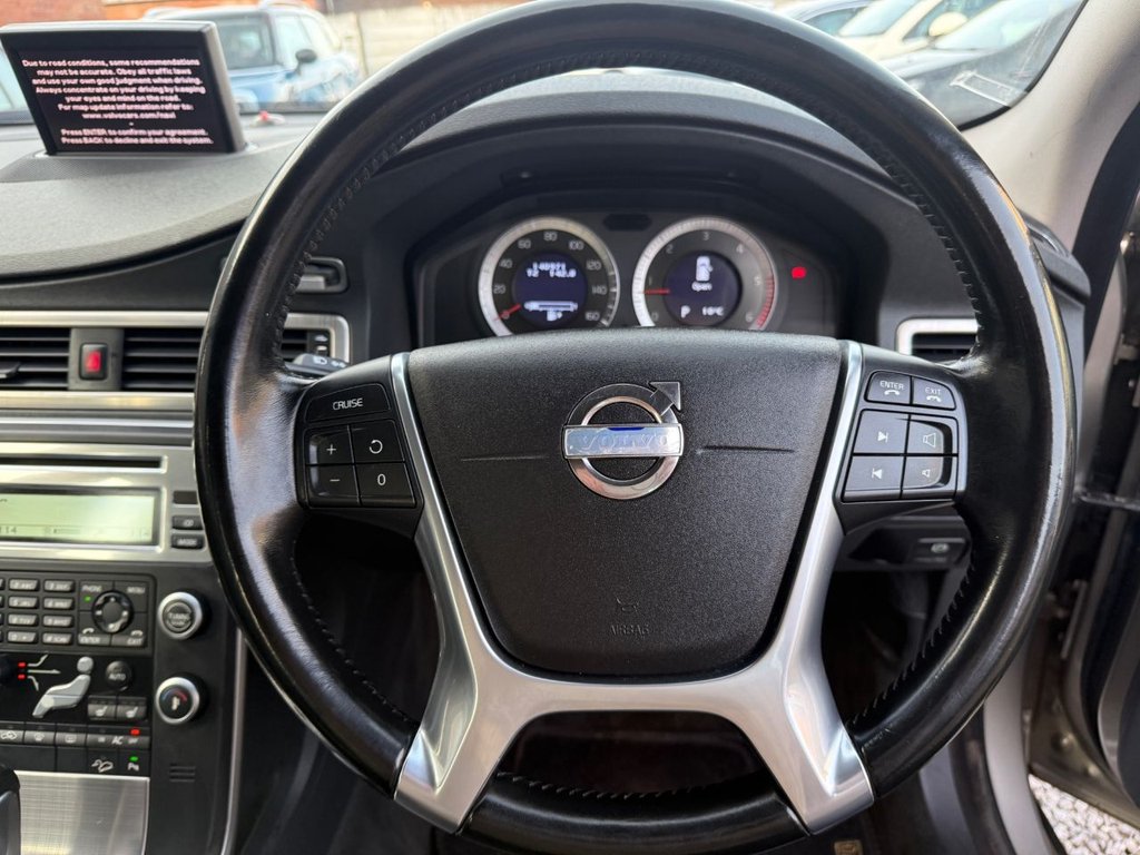 Used Volvo XC70 2010 for sale - 77990680: Photo 18