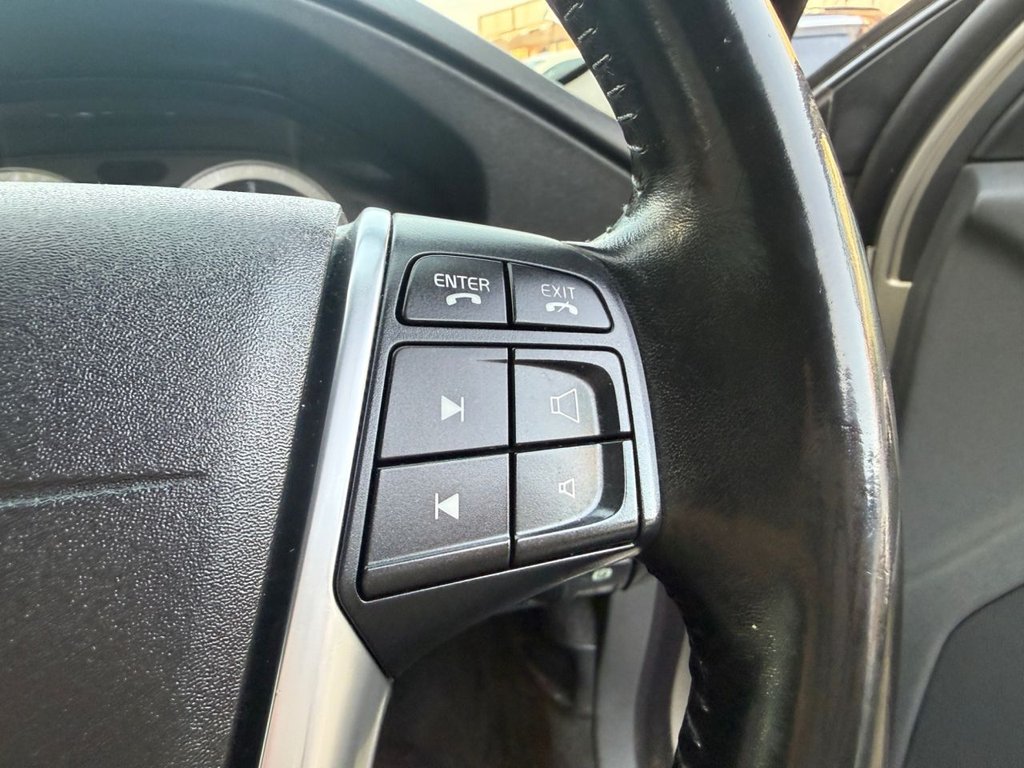 Used Volvo XC70 2010 for sale - 77990680: Photo 20