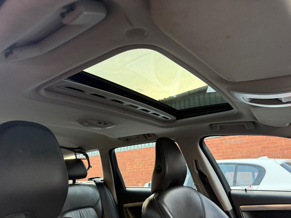 Used Volvo XC70 2010 for sale - 77990680: Photo 30