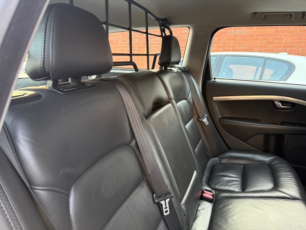 Used Volvo XC70 2010 for sale - 77990680: Photo 31