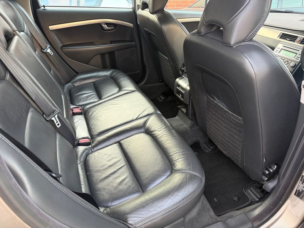 Used Volvo XC70 2010 for sale - 77990680: Photo 33