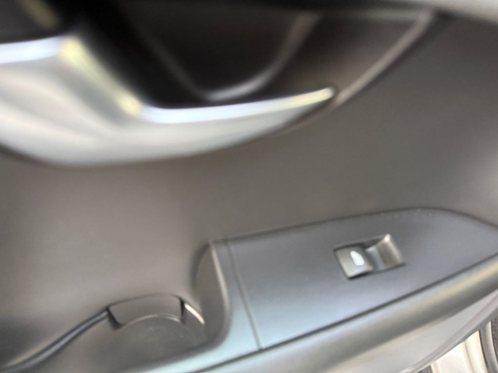 Used Volvo XC70 2010 for sale - 77990680: Photo 44