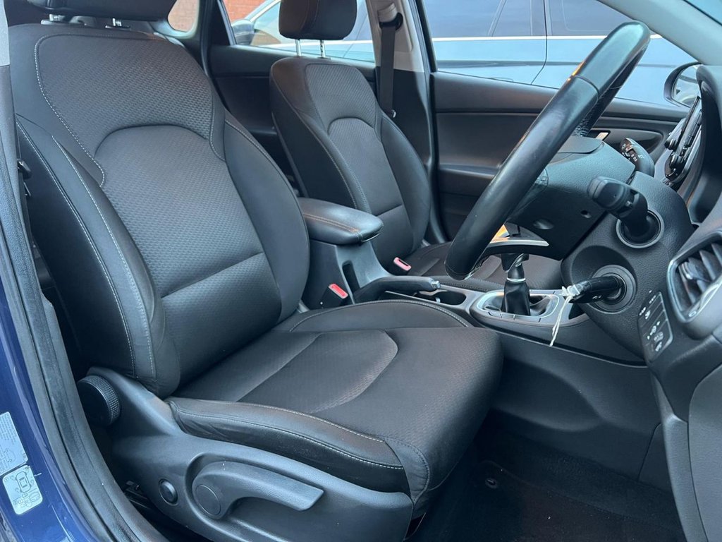 Used Hyundai i30 2018 for sale - 77673679: Photo 15