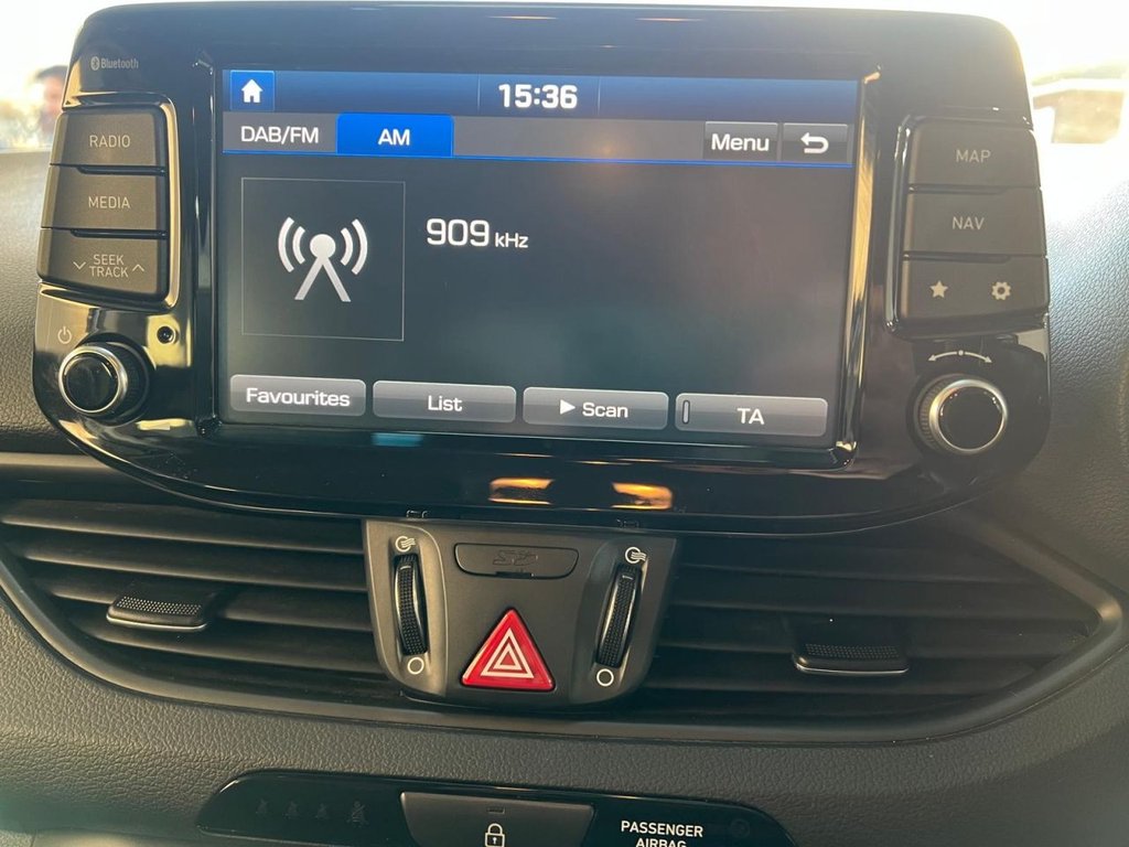 Used Hyundai i30 2018 for sale - 77673679: Photo 21