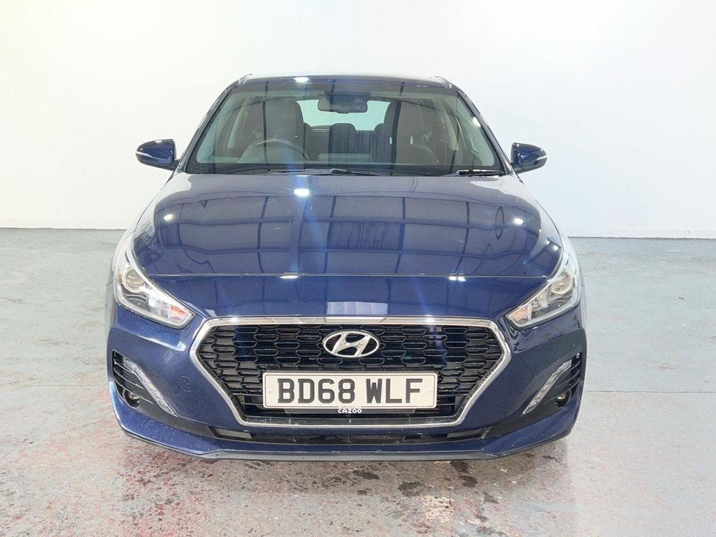 Used Hyundai i30 2018 for sale - 77673679: Photo 3