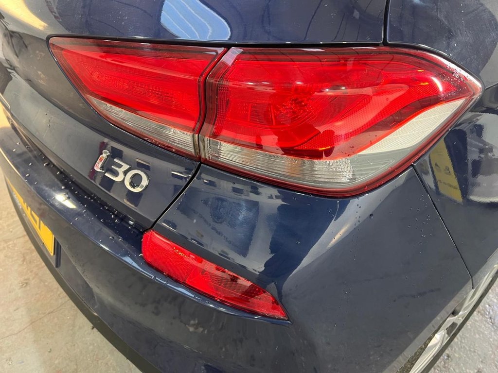 Used Hyundai i30 2018 for sale - 77673679: Photo 31