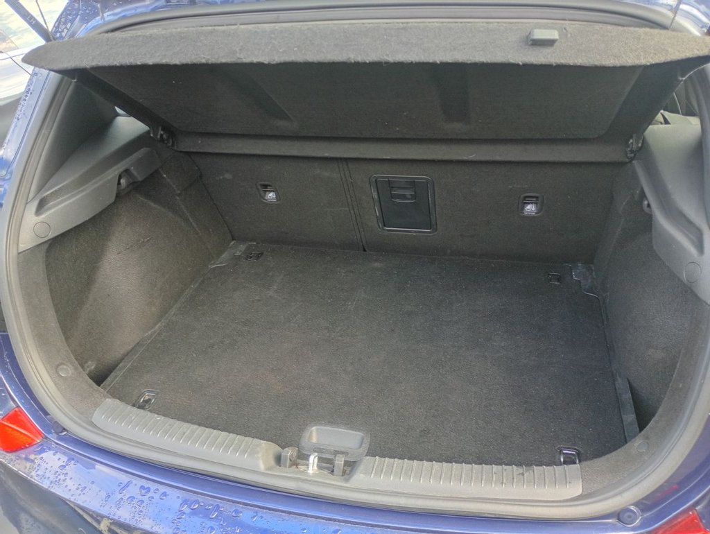 Used Hyundai i30 2018 for sale - 77673679: Photo 33