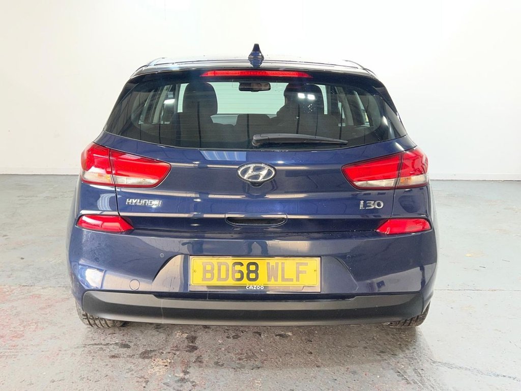 Used Hyundai i30 2018 for sale - 77673679: Photo 7