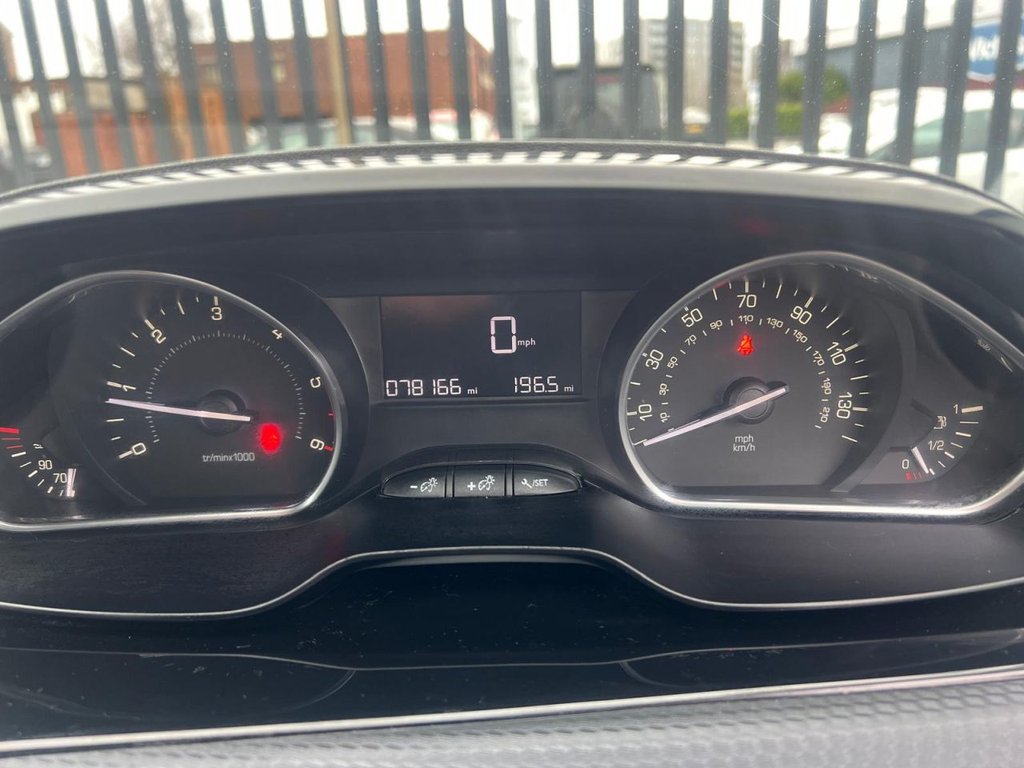 Used Peugeot 208 2016 for sale - 77673715: Photo 20