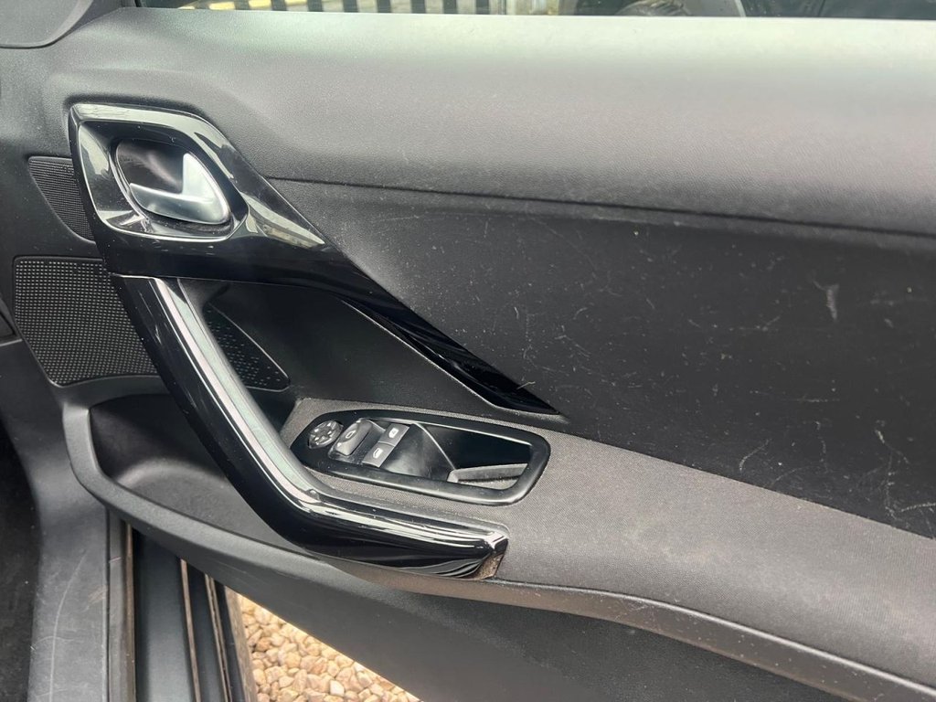 Used Peugeot 208 2016 for sale - 77673715: Photo 22