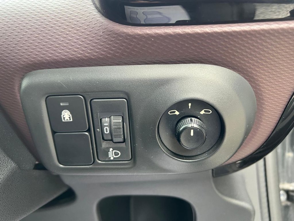 Used Citroen C4 Cactus 2018 for sale - 76434380: Photo 12