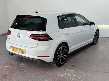 Used Volkswagen Golf 2018 for sale - 75614987: Photo