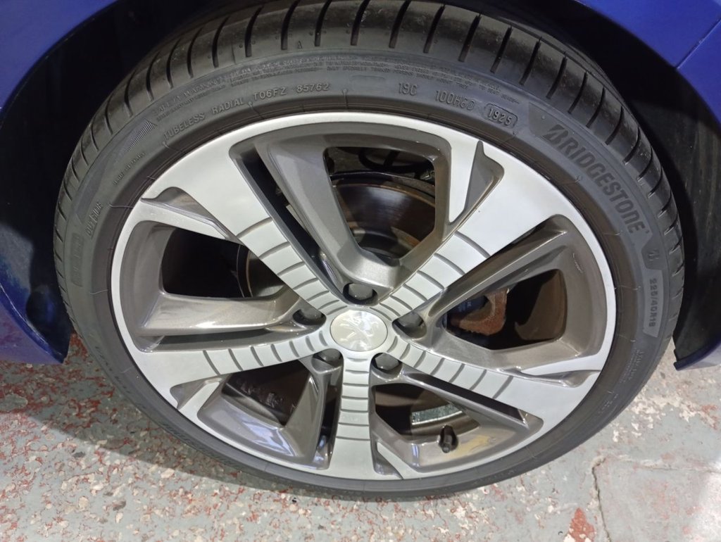 Used Peugeot 308 2016 for sale - 76434393: Photo 11