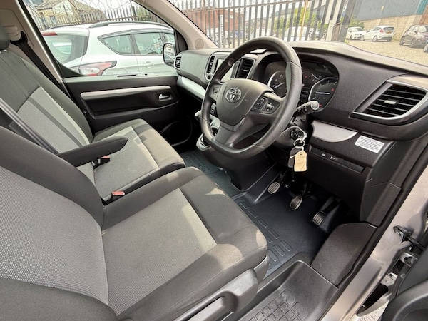 Used Toyota PROACE CITY Verso 2021 for sale - 76202697: Photo 12