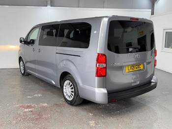 Used Toyota PROACE CITY Verso 2021 for sale - 76202697: Photo