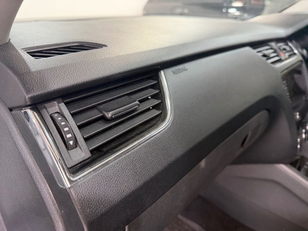 Used Skoda Octavia 2017 for sale - 77904839: Photo 45