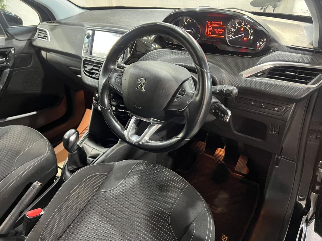 Used Peugeot 208 2018 for sale - 77673675: Photo 12