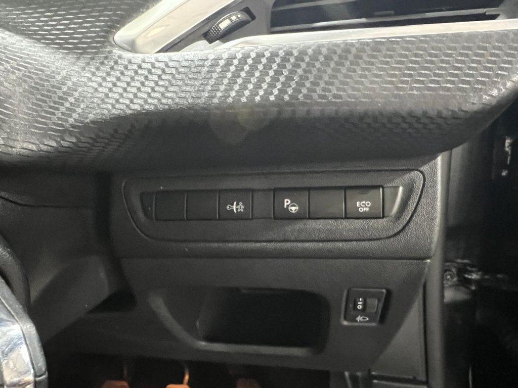 Used Peugeot 208 2018 for sale - 77673675: Photo 25