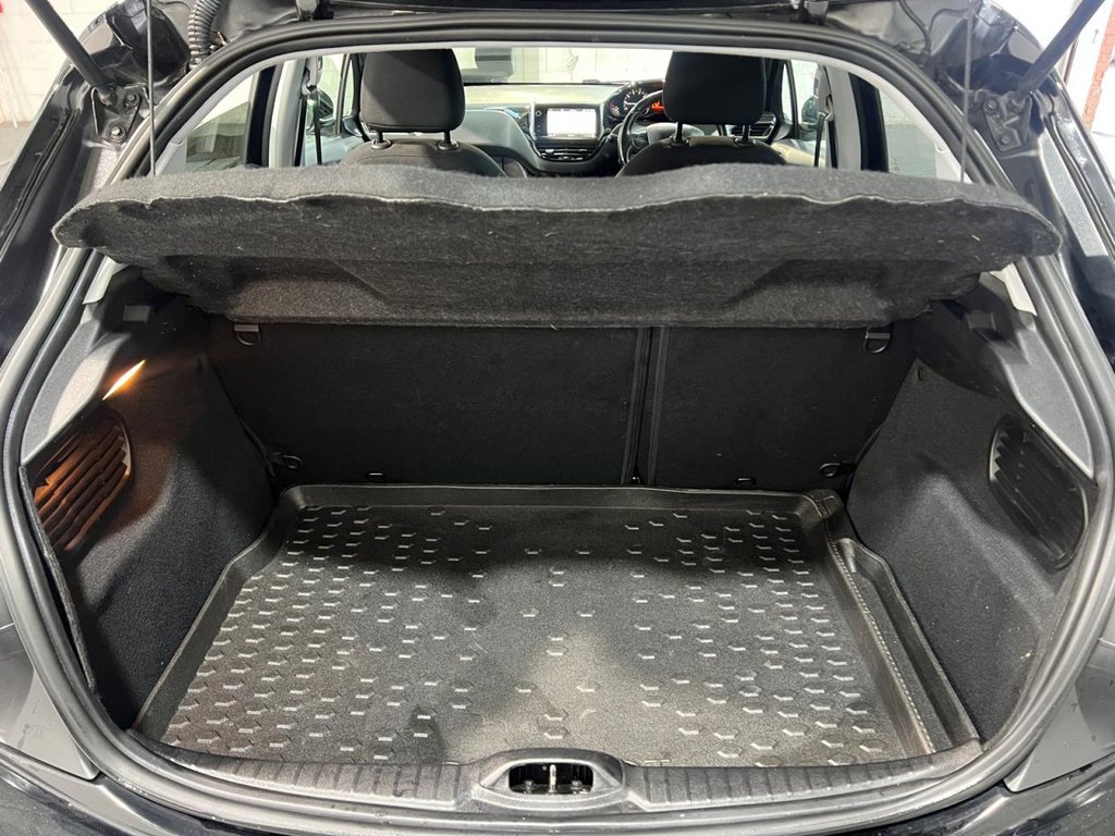 Used Peugeot 208 2018 for sale - 77673675: Photo 36