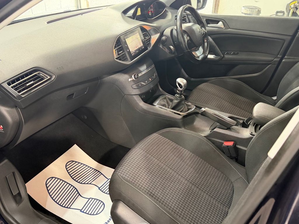 Used Peugeot 308 2018 for sale - 77673690: Photo 17