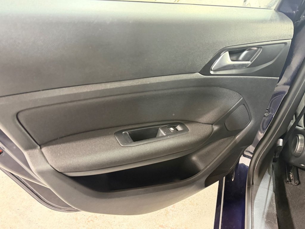 Used Peugeot 308 2018 for sale - 77673690: Photo 35