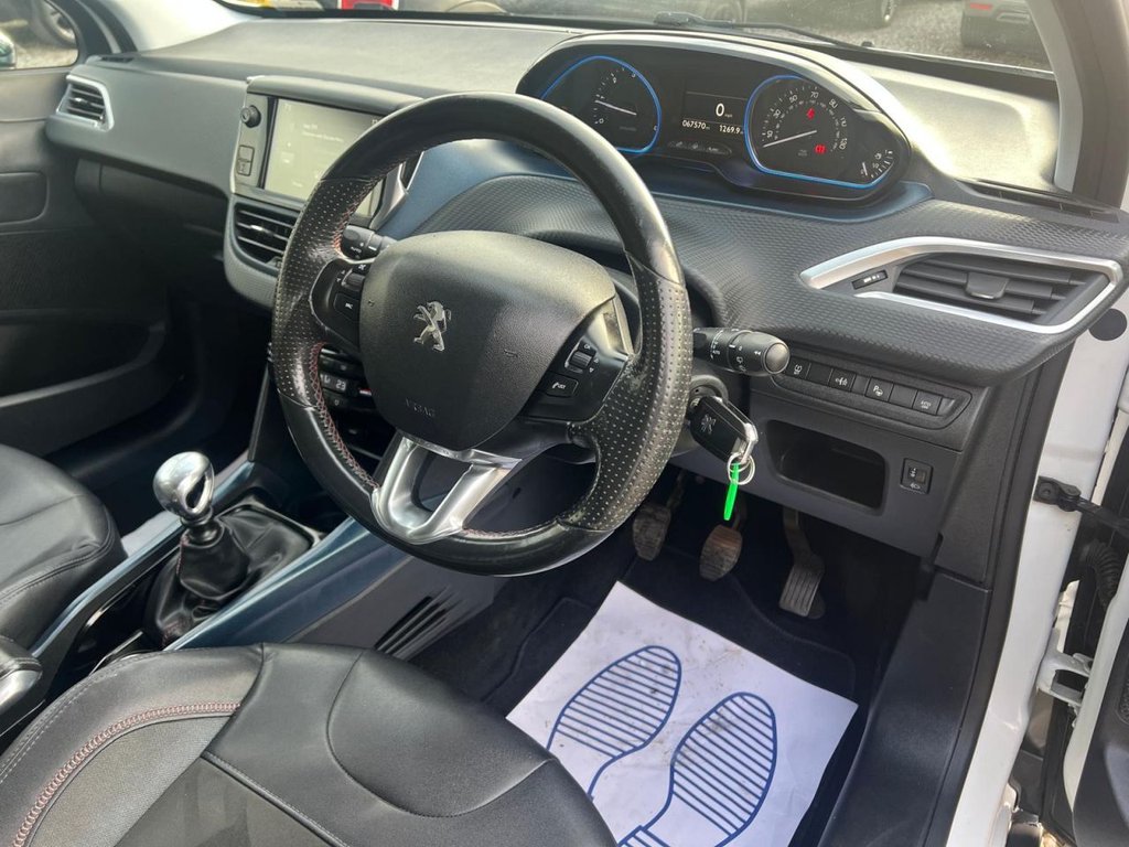 Used Peugeot 2008 2015 for sale - 77673542: Photo 11