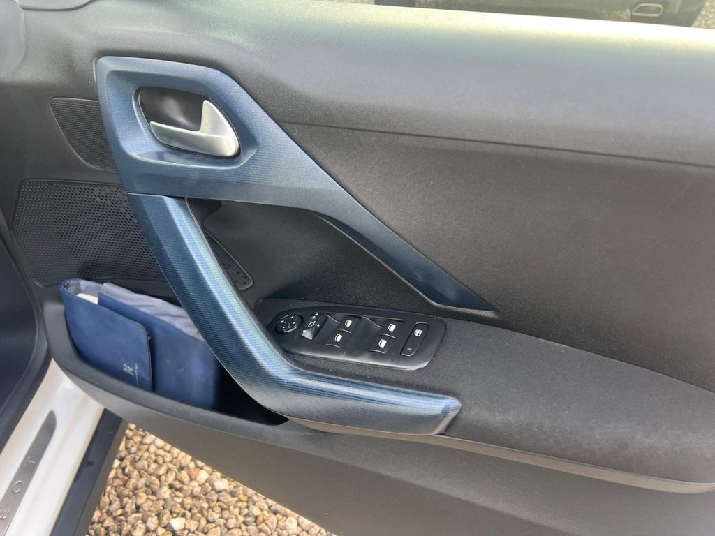 Used Peugeot 2008 2015 for sale - 77673542: Photo 28