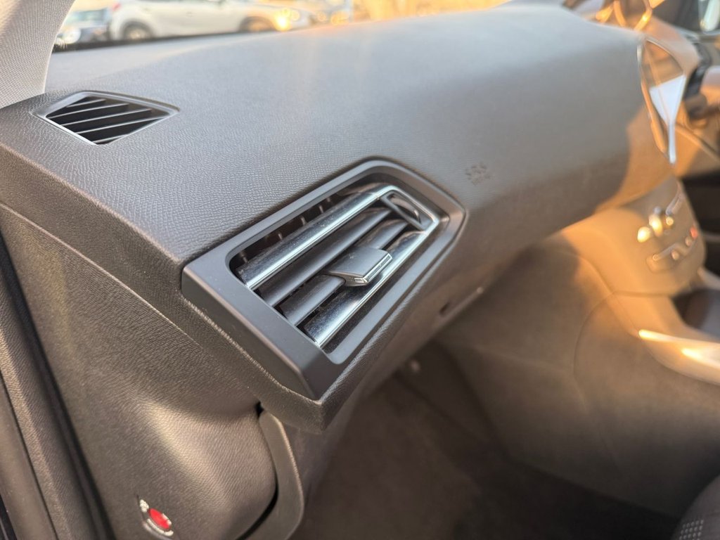 Used Peugeot 308 2017 for sale - 77991061: Photo 15