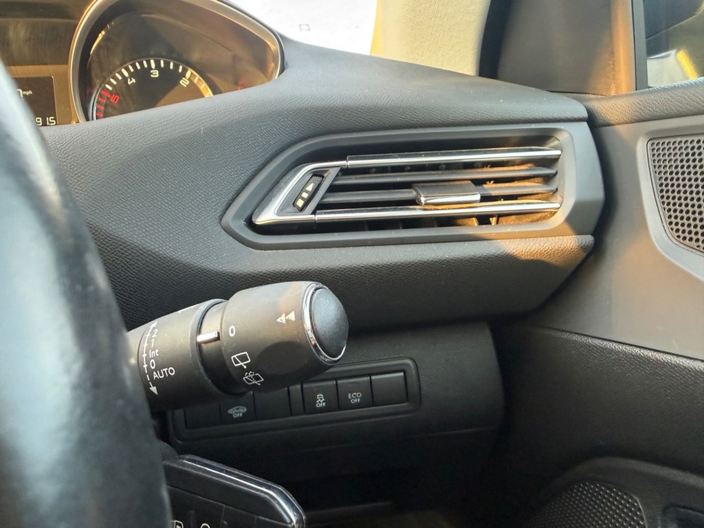 Used Peugeot 308 2017 for sale - 77991061: Photo 34