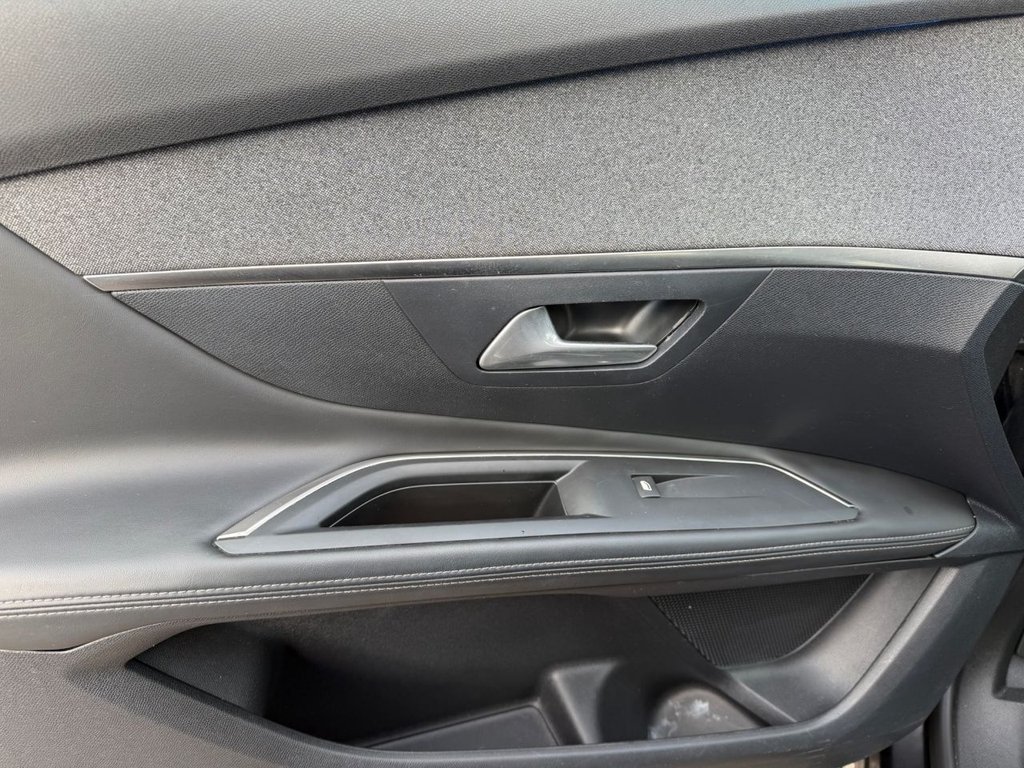 Used Peugeot 3008 2017 for sale - 77904816: Photo 25