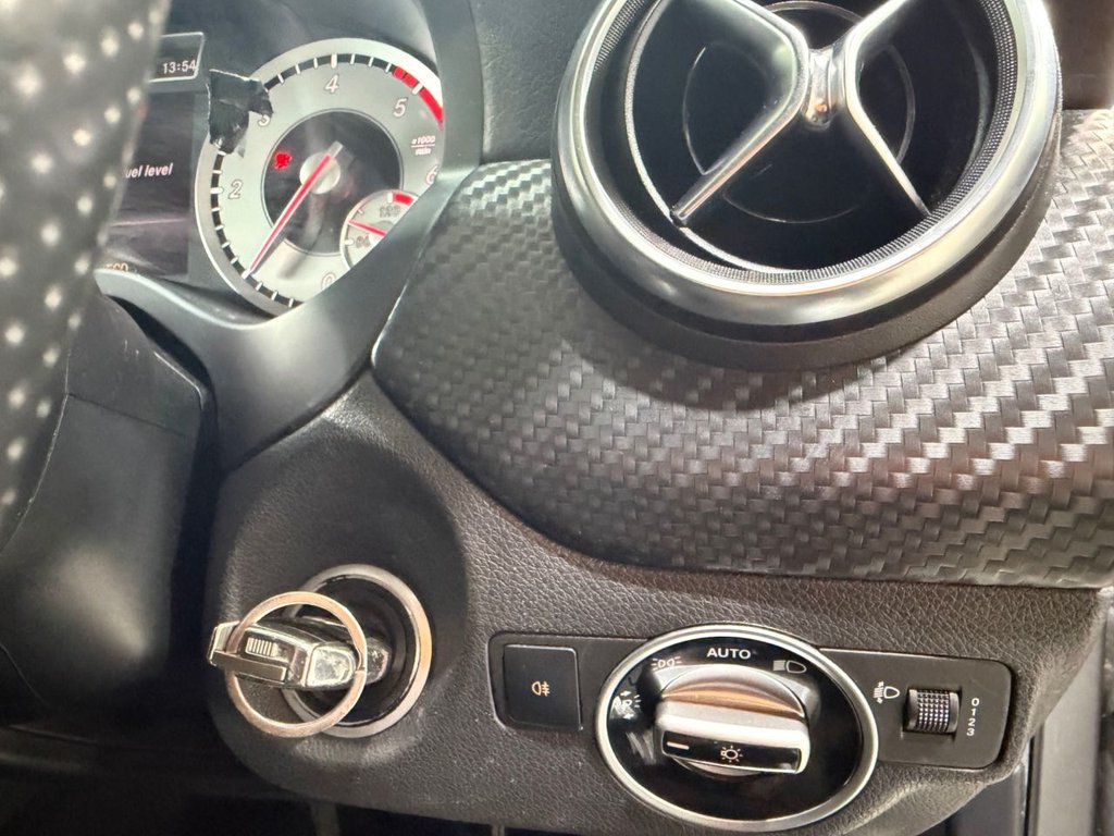 Used Mercedes-Benz A-Class 2014 for sale - 77673670: Photo 33