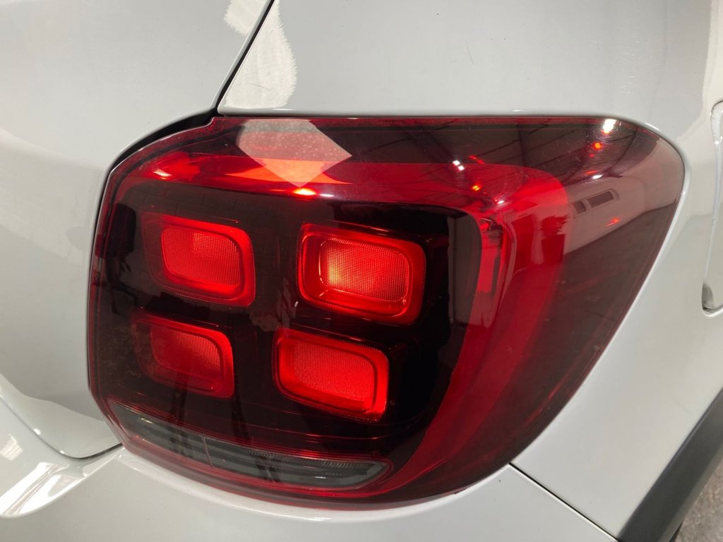 Used Dacia Sandero Stepway 2018 for sale - 73350793: Photo 32