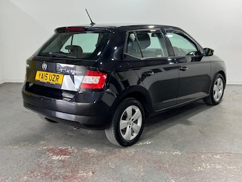 Used Skoda Fabia 2015 for sale - 75843036: Photo