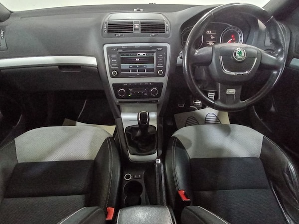 Used Skoda Octavia 2011 for sale - 75624861: Photo 29