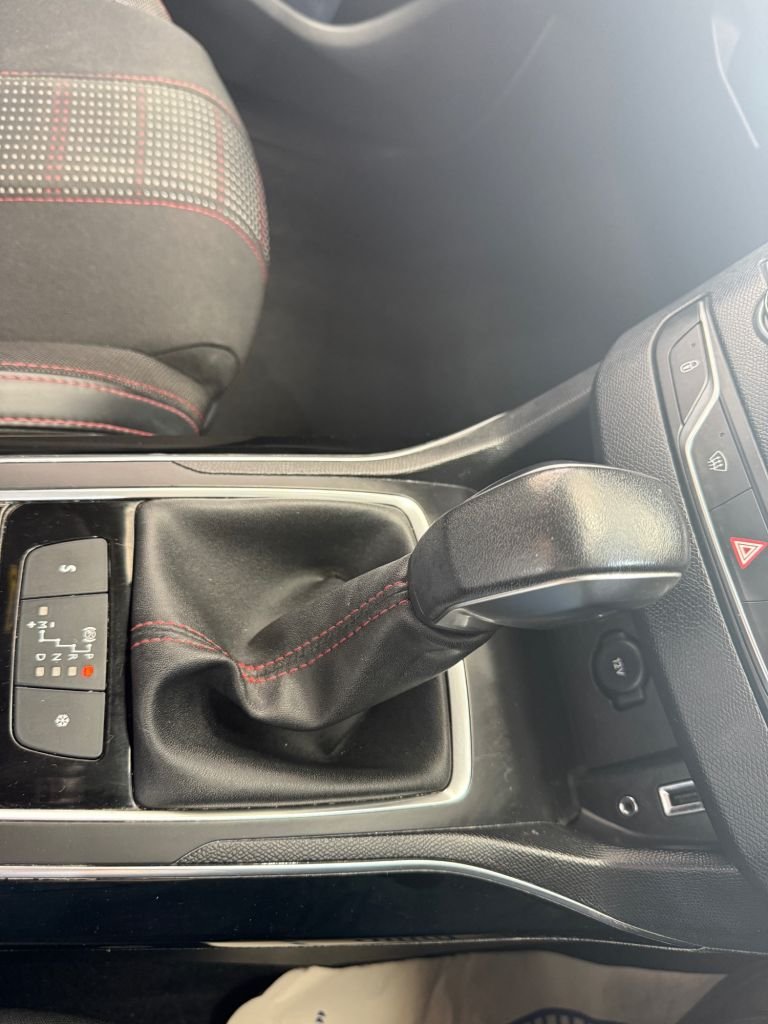 Used Peugeot 308 2016 for sale - 76820203: Photo 32