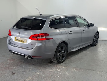 Used Peugeot 308 2016 for sale - 76820203: Photo