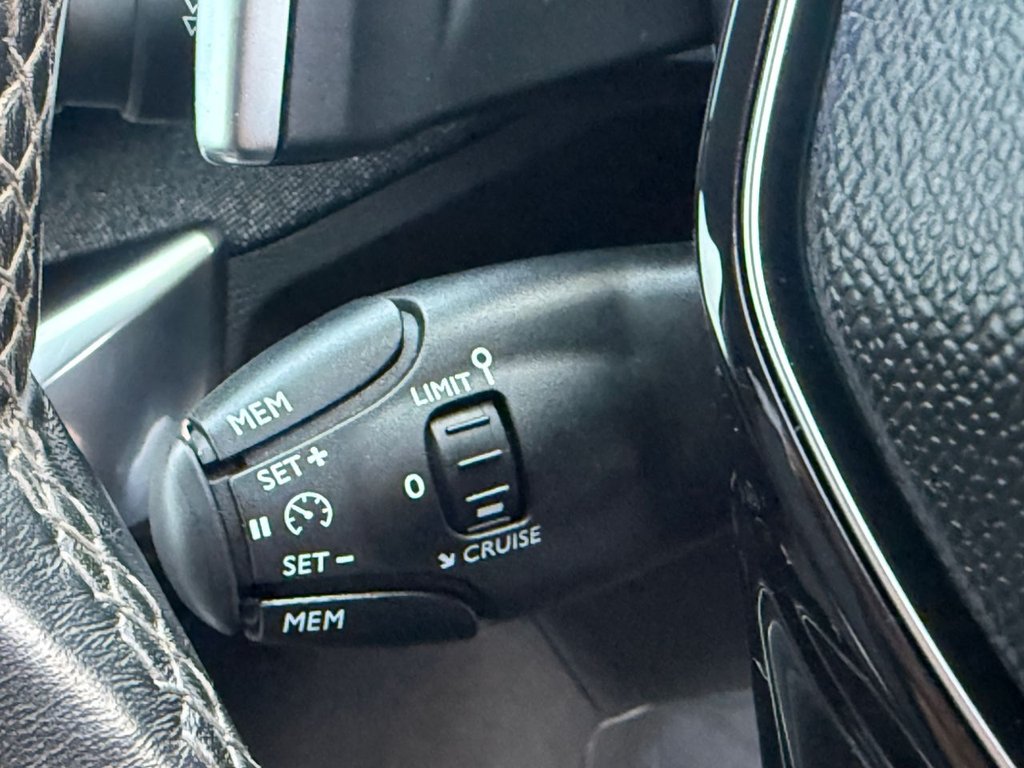 Used Peugeot 3008 2017 for sale - 76147384: Photo 35