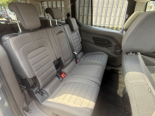 Used Ford Grand Tourneo Connect 2020 for sale - 76105395: Photo 20
