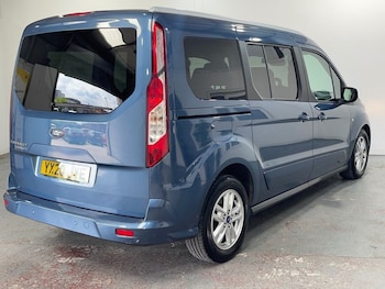 Used Ford Grand Tourneo Connect 2020 for sale - 76105395: Photo 3