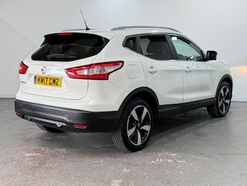 Used Nissan Qashqai 2017 for sale - 75553994: Photo