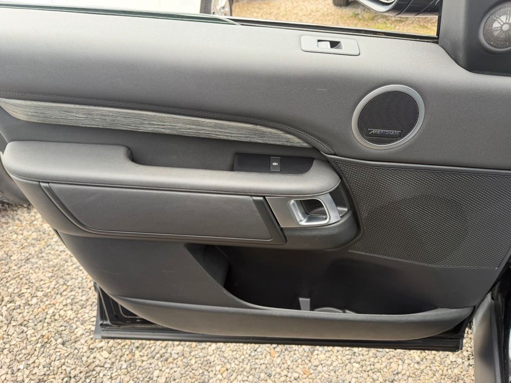 Used Land Rover Discovery 2019 for sale - 77835268: Photo 38