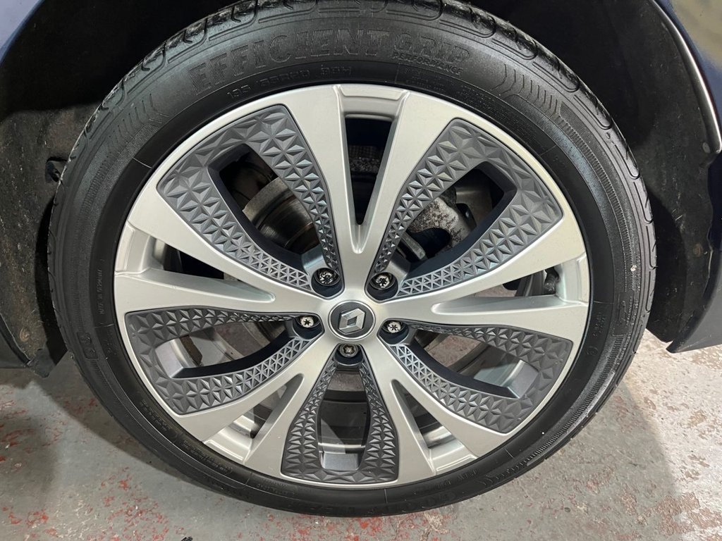 Used Renault Grand Scenic 2017 for sale - 77673452: Photo 36