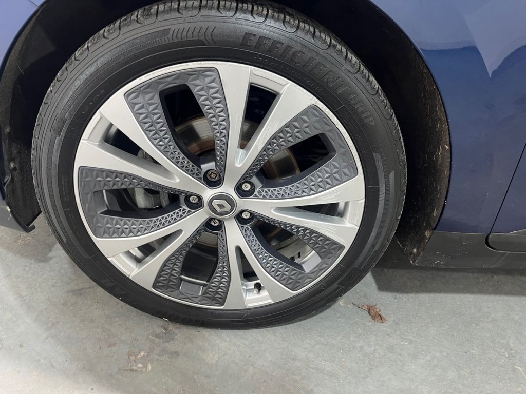 Used Renault Grand Scenic 2017 for sale - 77673452: Photo 37