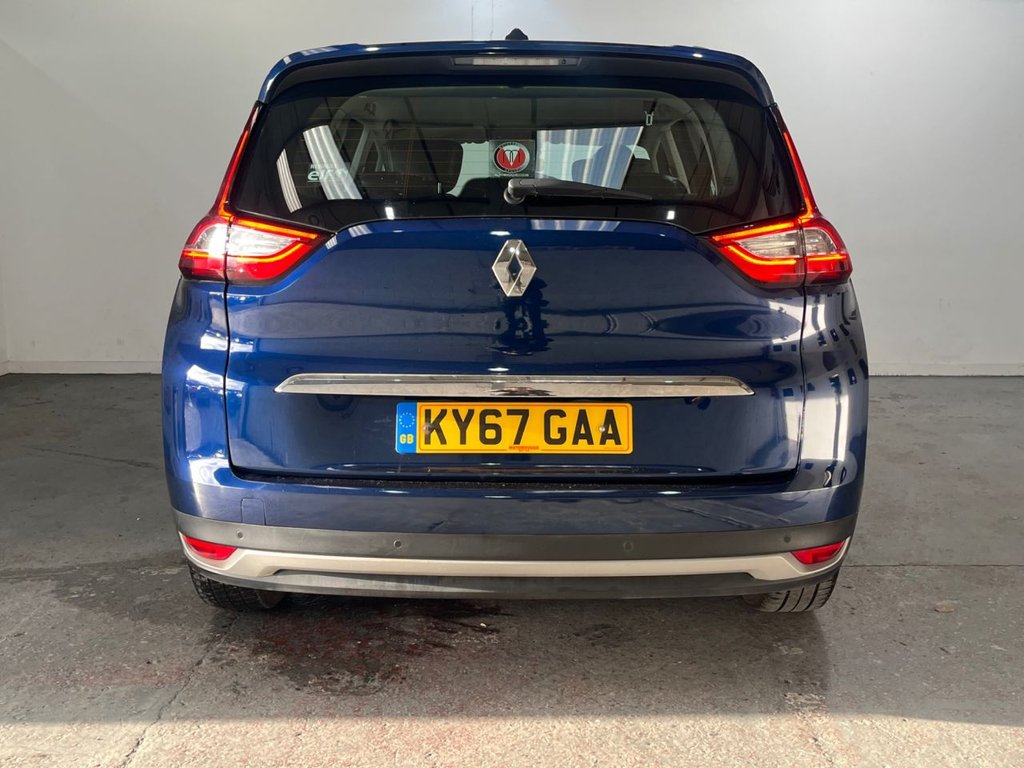 Used Renault Grand Scenic 2017 for sale - 77673452: Photo 9