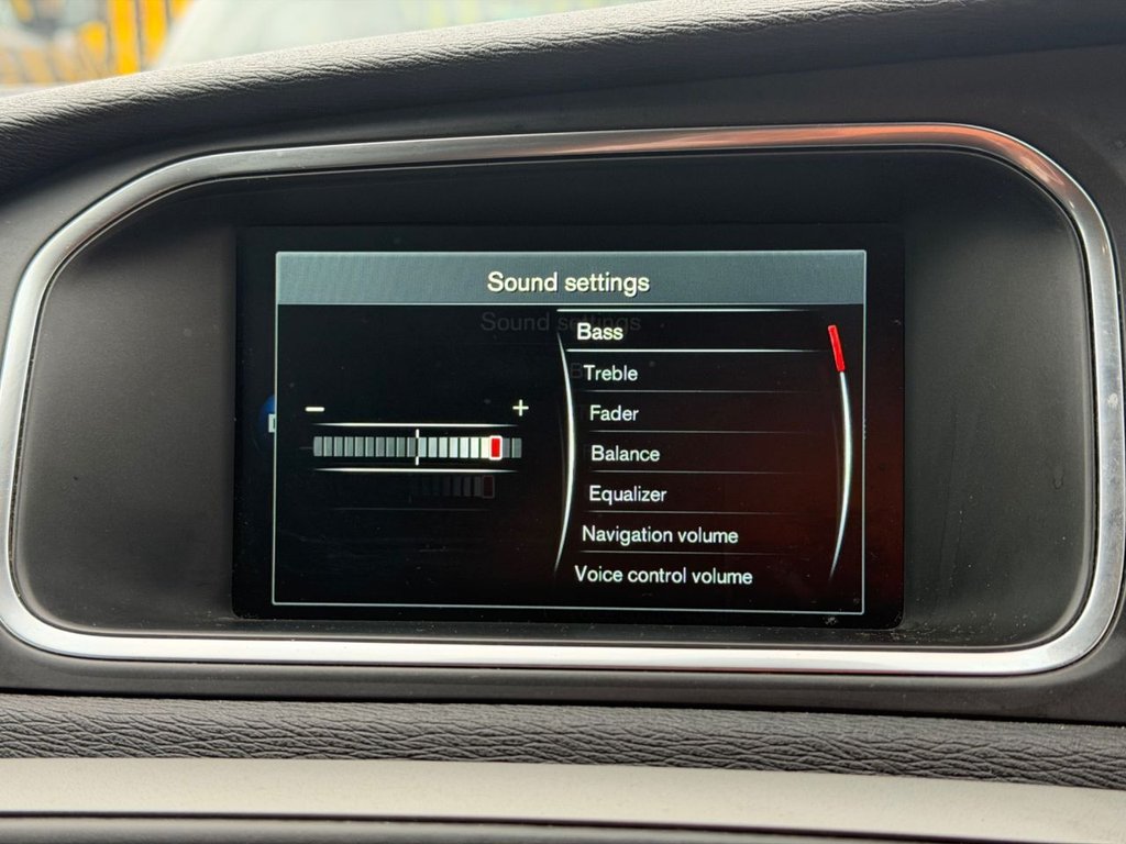 Used Volvo V40 2015 for sale - 77904764: Photo 23