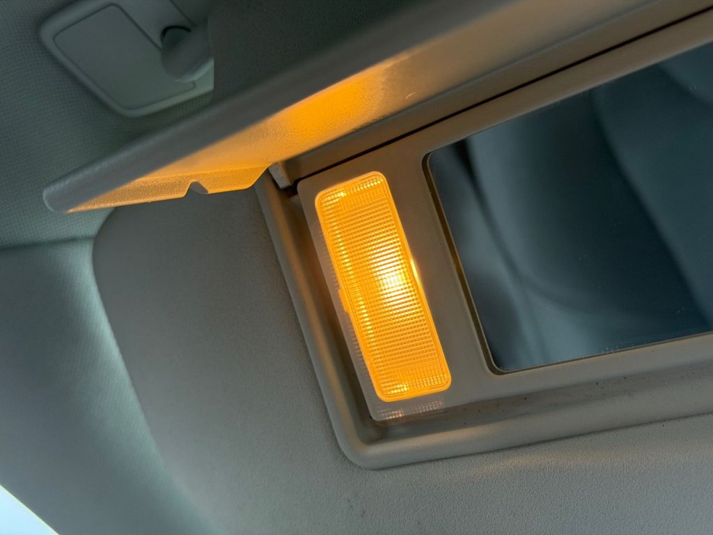 Used Volvo V40 2015 for sale - 77904764: Photo 34