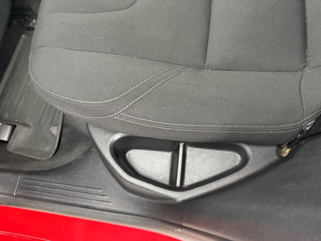 Used Volvo V40 2015 for sale - 77904764: Photo 42