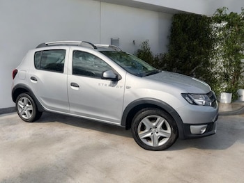 Used Dacia Sandero Stepway 2015 for sale - 78583244: Photo